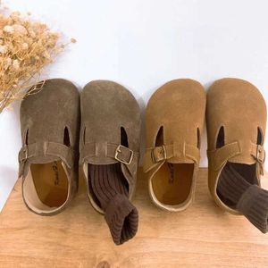 Flatskor koreanska barnskor 2024 pojkar och flickor vår/sommar vintage läderskor pojkar matt läder enstaka skor bönor Q240523