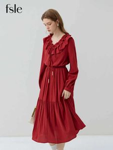 Grundläggande avslappnade klänningar FSLE Ruffle Halsring Lång midja Kvinnor 2023 Autumn Vintage Red Office Womens A-Line Ski SWT Womens Mid Calf Dress Y240524