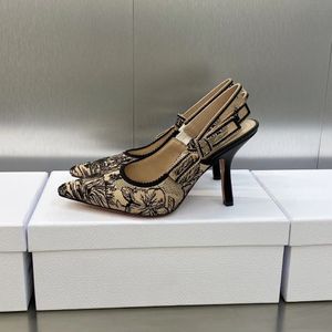 Schmuck Halsketten Luxusmarken Designer Styles klassische Frauen High Heels