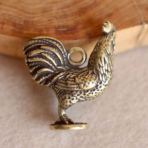 Chaves de bronze de bronze artesanais Chave de cobre Chinese Zodiac Chicken Chicken Solping Pingente Care Rings Presentes