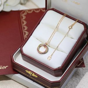 18K Designer Pendant Necklace Designer Womens Classic Luxury Charm Fashion Födelsedag Christmas Valentine's Day Gift Pink Rose Gold med originalförpackningsbox