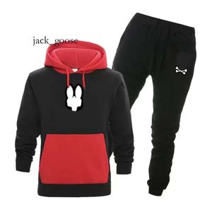 Herrspår 2024 Män manliga hoodies och byxor långärmad jogging kostymer bunny streetwear 758 505