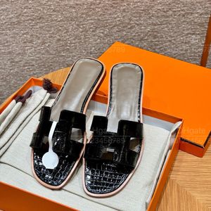 Mirror Quality Luxury Shoes Classic Designer Shoes Women's Slippers Handmade Rare Leather Spring And Summer Casual Fashion Women's Shoes Original Box Packaging.