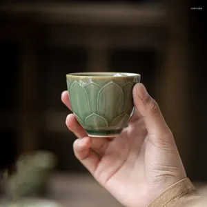 Fincan tabakları 2pcs/lot lotus celadon çay fincanı seramik Çin çay bardağı set çayware yue yao kase tören için vintage yeşil deng