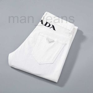 Projektant dżinsów męskich cienkie białe dżinsy dla mężczyzn High-end dla mężczyzn Slim Fit Straight Noge Pants dla mężczyzn Spring/Summer Casual i wszechstronne spodnie