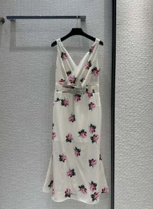 ミラノ滑走路ドレス2024新しい春夏vネックファッションデザイナードレスブランド同じスタイルドレス0524-3