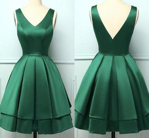 En linje kort mörkgrön hemkomstklänningar v hals rygglös satin prom afton klänningar för tonåringar älskling examen bär bc18704
