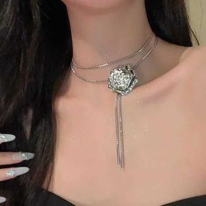 Pendant Necklaces Irregular Liquid Metal Rose Necklace Silver Flower Star Pendant Adjustable Stainless Steel Chain Punk Hip Hop Jewelry S2452206