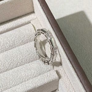 Buu ringar cool designring guld orm benring för kvinnor pläterade med 18k ros och diamantformad pekfinger med originalringar qvnk