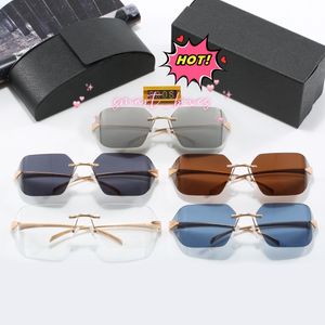 New Fashion Designer Sunglasses Top Look Luxury Rectangle Sunglasses for Women Men Vintage 90's Square Shades Thick Frame Nude Sunnies Unisex Sunglasses with Box