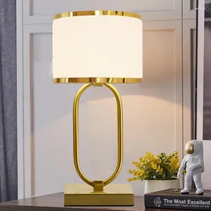 Table Lamps Post Modern Light Luxury Study Bedroom Bedside Lamp North European Model Room Exhibition Hall Living El Metal