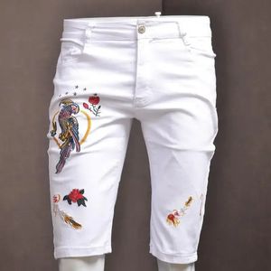 メンズショートジーンズパンツ刺繍スリムグラフィック男性デニムショーツスキニーY2KファッションストレッチカウボーイXL 240523