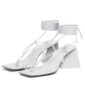 2024 High Chunky Ladies Satin Leather Heel Sandals Solid Cross-bundna spetsar upp Peep-tå fyrkantig tå Huvud Bröllopsfestskor Storlek 3 848