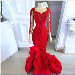 2020 Red Mermaid Evening Dresses Sheer Neckline Lace Appliqued Long Sleeve Prom Dress Low Split Sweep Train Arabic Formal Party Gowns 301v