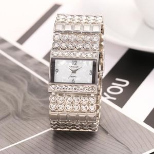 Wristwatches Temperament Ladies Watch In Europe And America Plated Diamond Shell Alloy Broadband Fashion Decorative Bracelet 260M