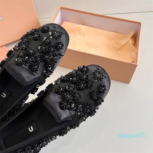 Crystals Slide Mule Silk Satin Ballerinas Ballet Flats Shoes Baotou Half Slippers Bow Designer Sandals Women Loafers Luxury Shoes Top Dress Shoes