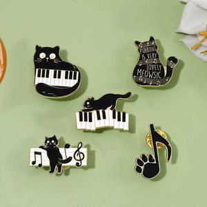 ブラシカミュージックカートゥーンかわいい黒猫ピアノノート合金ブローチ衣料品バッグコート装飾バックルバッジ