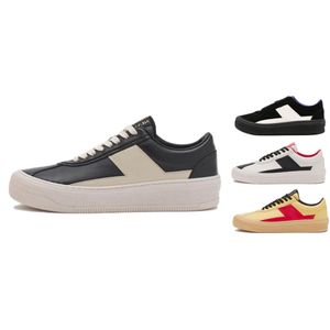 Estilo versátil fora do tênis de escritórios SONE SOLES SLIP Tênis casuais de luxo com caixa Chaussure Homme Tennis Shoes Lace-up Classic Skate Flat Skate