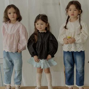 Kids Shirts Blouses Spring Korea Girls Children Clothing Lace Long Sleeved Shirt 2024 Pleated Hollowing Out Pleated Sweet Beautiful T240524