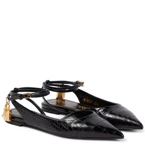 Top ładne letnie sandały Saeda Buty projektanty Kobiety Paski płaski łańcuch Brokat Glitter Site Foaste Fale Lady Walking Luksusowe obuwie buty EU35-43