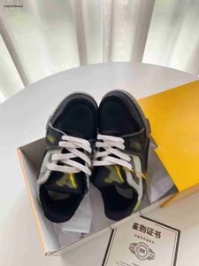 Nowe trampki dla dzieci Wysokiej jakości koronkowe buty dla dzieci Rozmiar 26-35 marki Opakowanie Granular Design Dziewczyny chłopcy swobodny buty 24 May