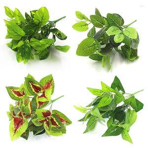 Flores decorativas plantas plásticas artificiais e árvores verdes usadas para decoração de casamento de jardim em vaso de folhas simuladas