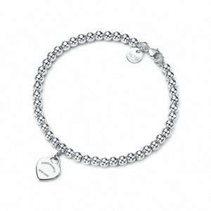 Bracciale Fashion Silver Love Heart Braccialetti Designer Regola Designer 4mm Souvenir a forma di cuore Gifts Classic Donne Tinea in perline H26i#