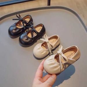 Flat Those Spring New Children Flat Shoes Bowknot Cover Toe Light Childrens Casual Shoes 2024 Fashion Anti Slip Casual Comfort Boys and Girls Shoes Q240523