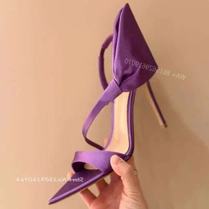 Satin Sandalen Frau lila sexy Boge speicherte offene Toe Back Gurt High Heels Stiletto 2024 Sommer Elegantes Partykleid 5f8