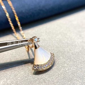 Mode Expert Exklusiv Bulgarly Limited Halsband Guldkjol Vitt diamanthalsband Small High har original logotyp