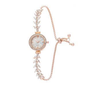 20242024 New Womens Diamond Set Watch Fashion Round Bracelet Watch Quartz Watch Student Watch
