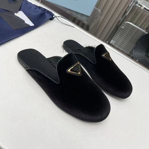 Designer Summer Women slippers Sandals loafer Flat Slides Flops Triangle leather Outdoor Loafers Bath Shoes Beachwear Slipper Black White Brown fashion shoes 03