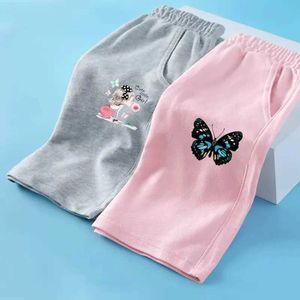 Shorts Girls New Cotton Pants Butterfly Casual Shorts Summer Loose Sports Pants Childrens Printed Shorts 3-14Y Y240524