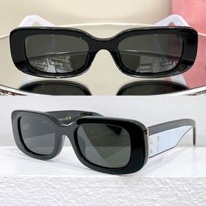 Óculos de sol designers pernas de espelho de grandes dimensões de óculos de sol de moldura full Momen Mulheres luxuosas óculos de sol quadrado omu08ys anti-UV400 Proteção de radiação óculos