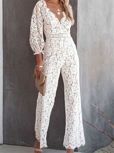 Jumpsuits für Frauen Rolmers Cronstyle Elegant Womens Spitze mit weit gegründeten Hose Overall Long Slave High Taille V-Ausschnitt Blumenuit T240523