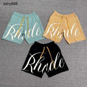 Projektant Rhude Mens Rhude Short Men Summer Fashion Beach Bule Red Popular S M L XL Elastyczny talia Wygodna fioletowa męska luźna krótka