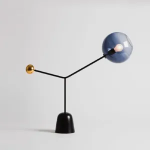 Tischlampen Einfache moderne LED -Lampe Blau Glas E27 Studienzimmer Licht Schlafzimmer Nacht