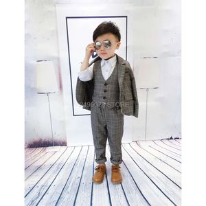 2019 Nowy projekt ślubna Blazer Blazer Flower Boys Formedos School Suit Kids Birthday Party Ubranie Zestaw odzieży