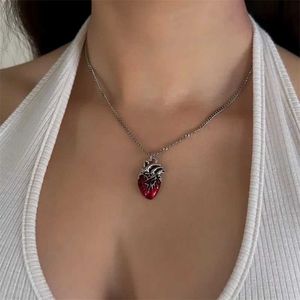 Pendant Necklaces Anatomical Red Heart Necklace Gothic Y2K Junk Jewelry Dainty Silver Bloody Red Human Heart Pendant Personalized Gift S2452206