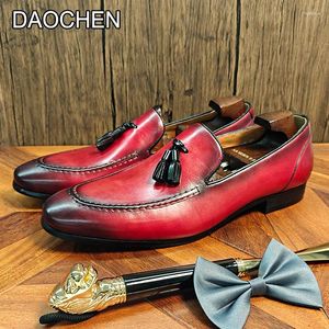 Casual skor män läder röda tofs loafers glid på elegant klänning bröllopskontor