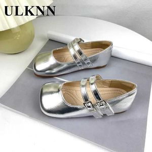 Flat Shoes Girls Silver Shoes New Spring 2023 Childrens Shoes Flat Bottom Baby Shoes Childrens Flat Bottom Part Q240523