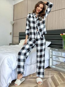 Hemkläder Autumn Spring Women's Pyjamas Set damkläder Långärmad slitage Dräkt Winter Plaid Print Topps Byxor Sleepwear Tyg