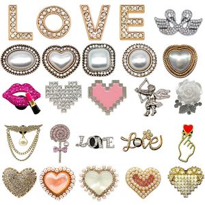 1625st Metal Shoe Charms Set Luxury Jewels Valentines Day Bling Fairy Tales Style Accessories Fit Par Love Gift 240517