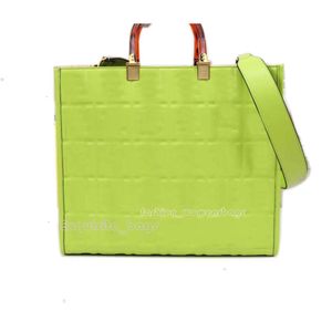 Famoso designer 5A Bolsa feminina compra de bolsas grandes com capacidade Handle de couro de couro real Totes Bags Bolsa de laptop de praia