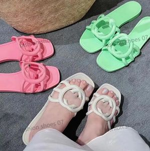 Tasarımcı Sandallar Kadınlar İntokulu Mektup Slaytlar Kauçuk Terlik Düz plaj jöle senaryosu turuncu yaz sonbahar katırları açık su geçirmez lüks sandalet boyutu 36-42