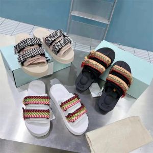 Designer Curb Slider Series Slippers Summer Comfortable Sandals for Men Women Flat leather Soft white Black Size 35-45