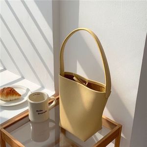 Designer Bag Hobo Bucket Påsar Designers Tote Shoulder Bag Crossbody Luxury Handväska kvinnor kvalitet läder metall spänne y rosa små patent läderväska hinkväska