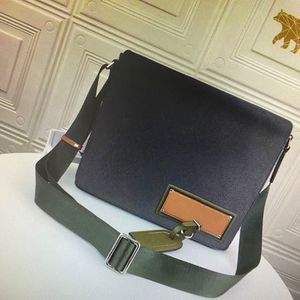 Fashion men's briefcase DISTRICT classic luxury designer men outdoor travel casual shoulder bag medium messenger bags 203e