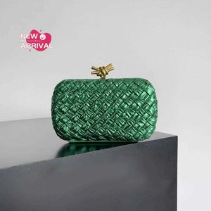 Designer Womens Bag Knot Botegaveneta Foulard Intreccio Leder Minaudiere mit charakteristischen Knotendetails über 25 Stile