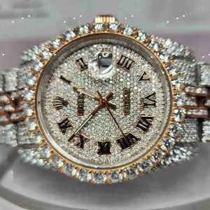 Ręcznie robiony zegarek na nadgarstek ze stali nierdzewnej z VVS Moissanite Diamond Quartz Maza moda Zakotona zegarek